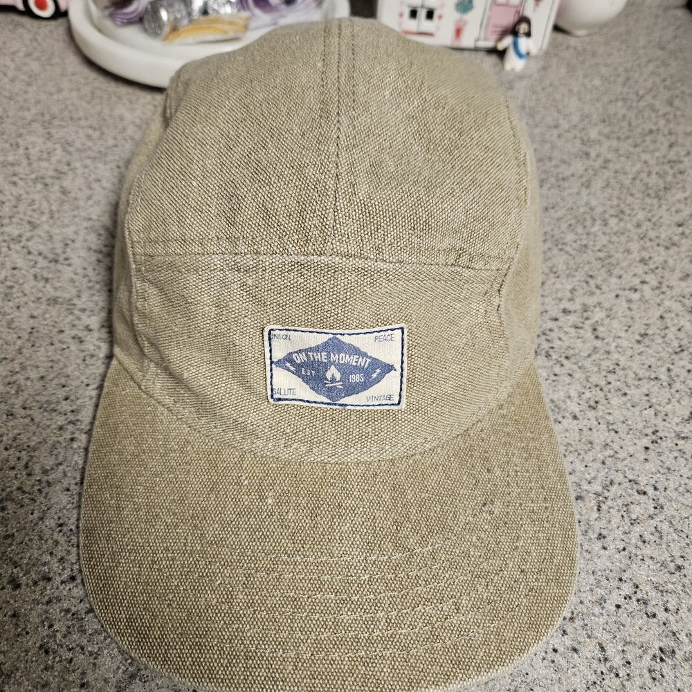 Neutral Beige Five-Panel Cap with Front Patch - Picture 9 of 9